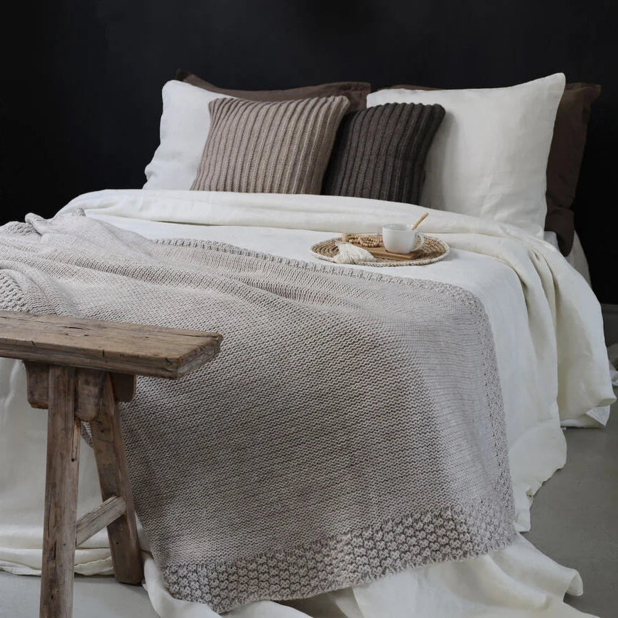 * PLAID - Aberdeen Wol gebreid plaid met sierrand Off-white
