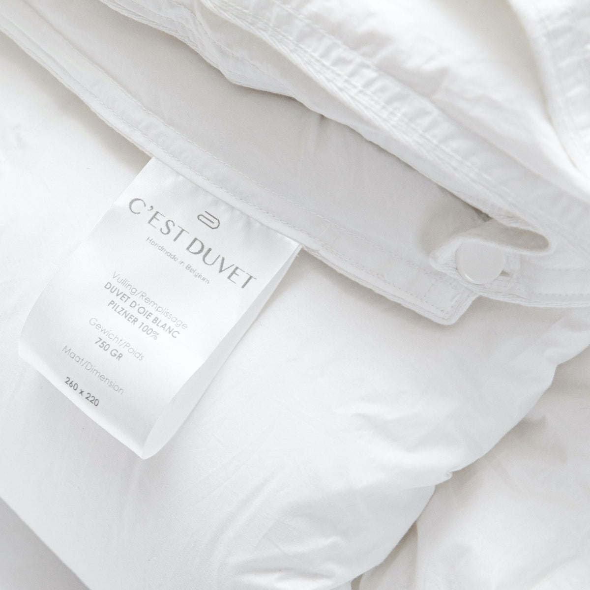 DEKBED - Brons - Herfst/Lente (medium) - 90% grijze ganzendons Dekbed C'EST DUVET