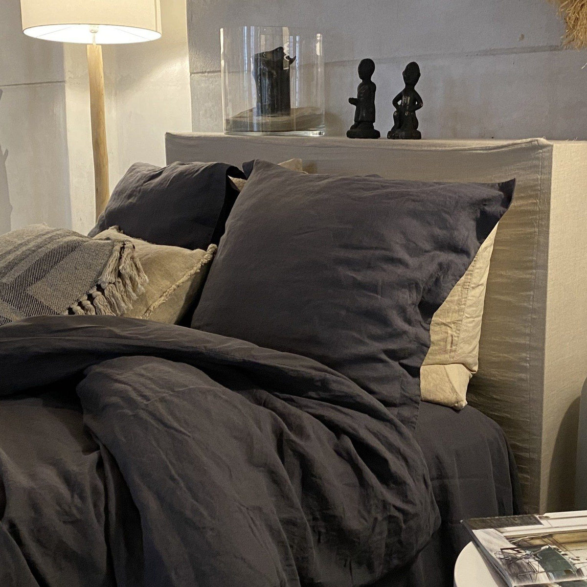 REMY - Linnen (192gsm) met katoen Percal (220TC) Dekbedovertrek Dekbedovertrek PASSION FOR LINEN Set 140x220 + kussensloop Off-black