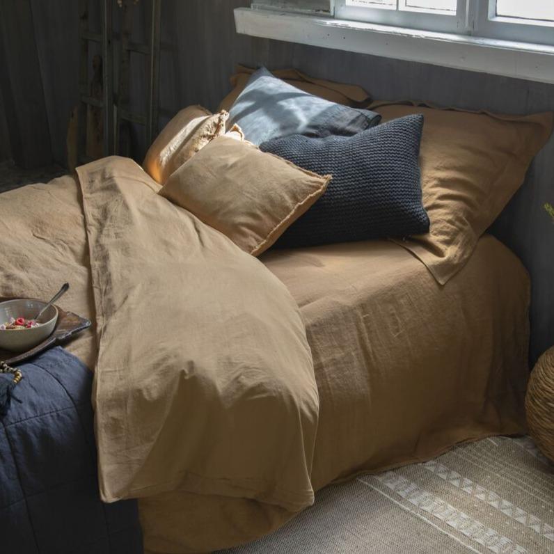 SOFIE - Linnen (192gsm) met katoen-satijn (300TC) Dekbedovertrek Dekbedovertrek PASSION FOR LINEN 135x200 cm Cognac